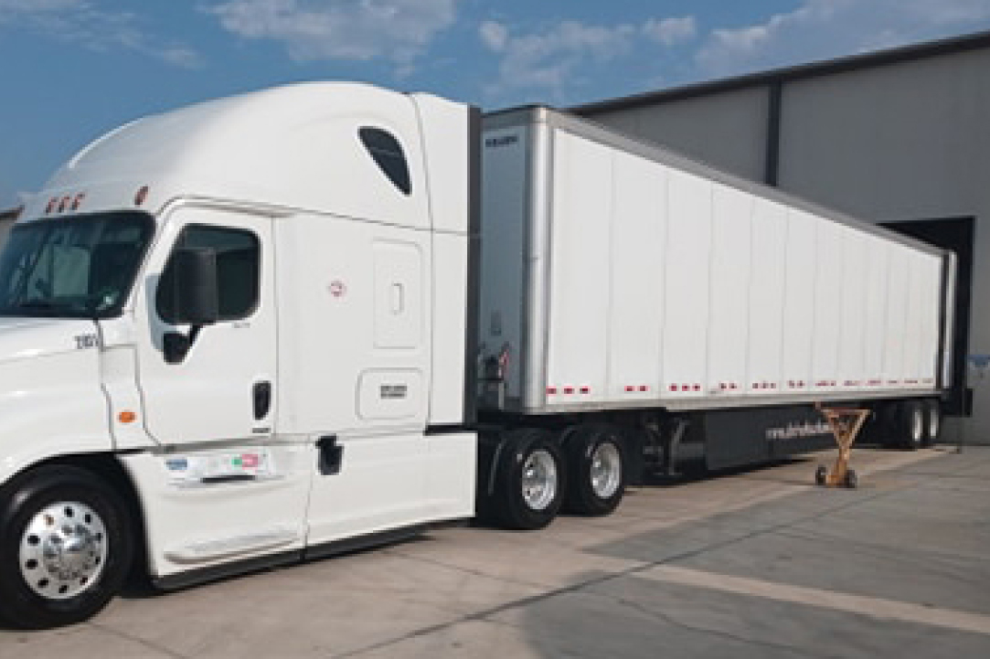 Buchanan Logistics, Inc. dry van truck is ready to head out for a delivery.