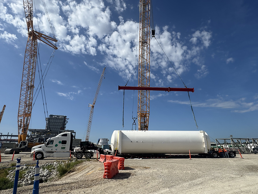 Oversized Aqueous Ammonia Storage Tank Transport