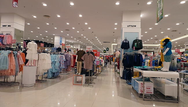 These retail shelves get filled with product for consumers thanks to Buchanan Logistics, Inc.