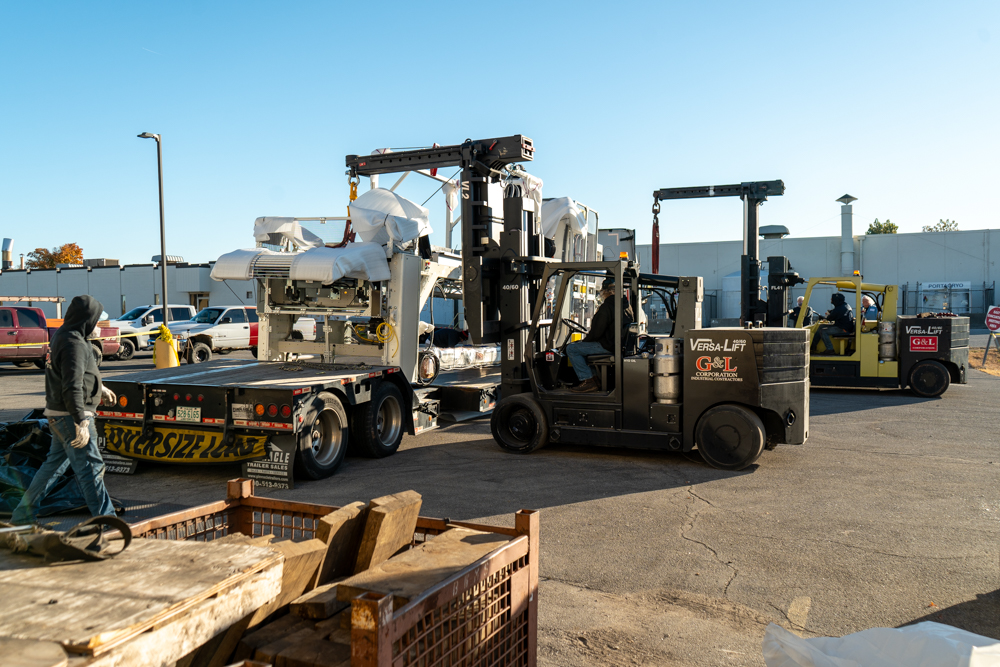 Buchanan Logistics Thermoformer Delivery to Fort W