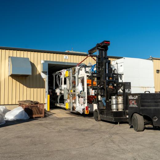 Buchanan Logistics Thermoformer Delivery to Fort W Buchanan Logistics Thermoformer Delivery to Fort W