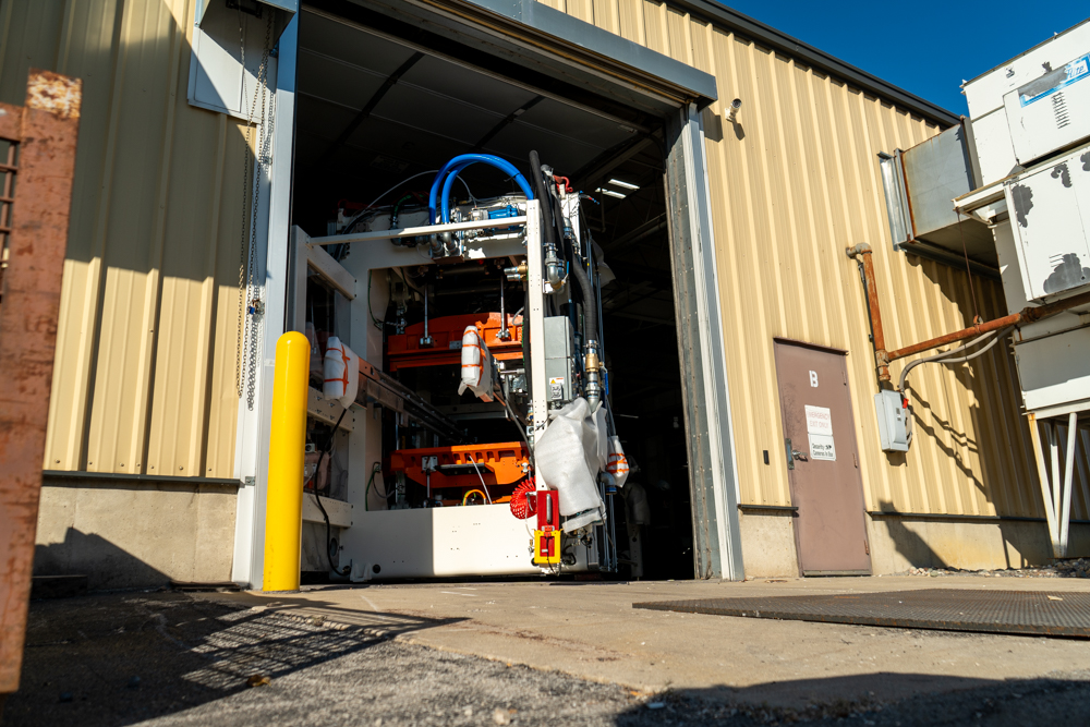 Buchanan Logistics Thermoformer Delivery to Fort W